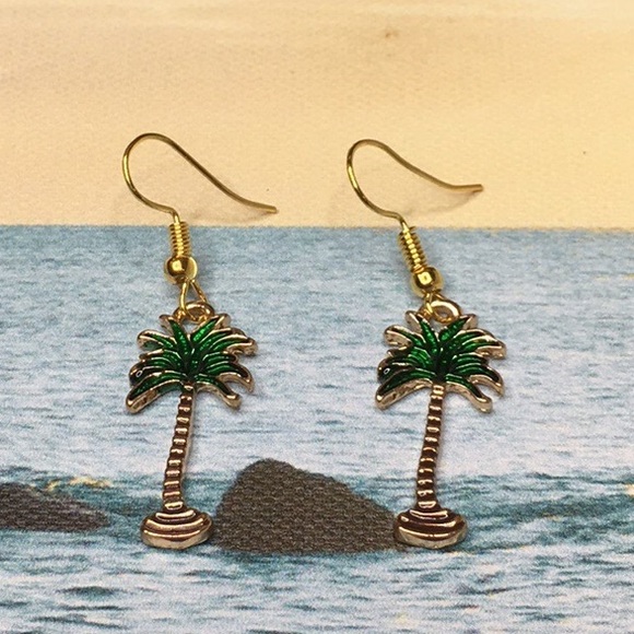 Palm Tree Earrings - Picture 5 of 8